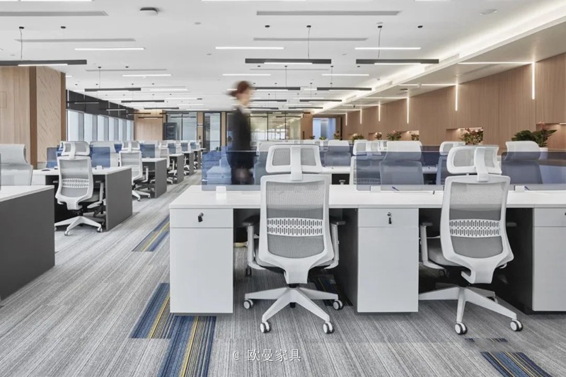 欧曼办公家具案例|国鸿氢能，创新文化的优雅空间（家具品牌排行榜前十名）